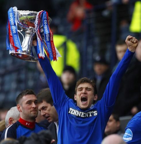 2011-03-202011-03-20t180113z_01_dmr108_rtridsp_3_soccer-europe-scotland_reuters