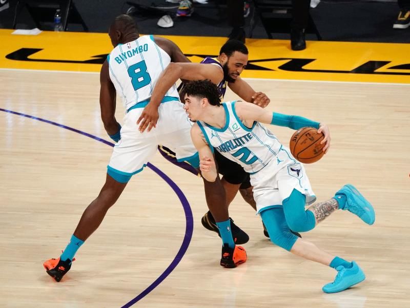 2021-03-19t051458z_767214242_mt1usatoday15752791_rtrmadp_3_nba-charlotte-hornets-at-los-angeles-lakers_reuters