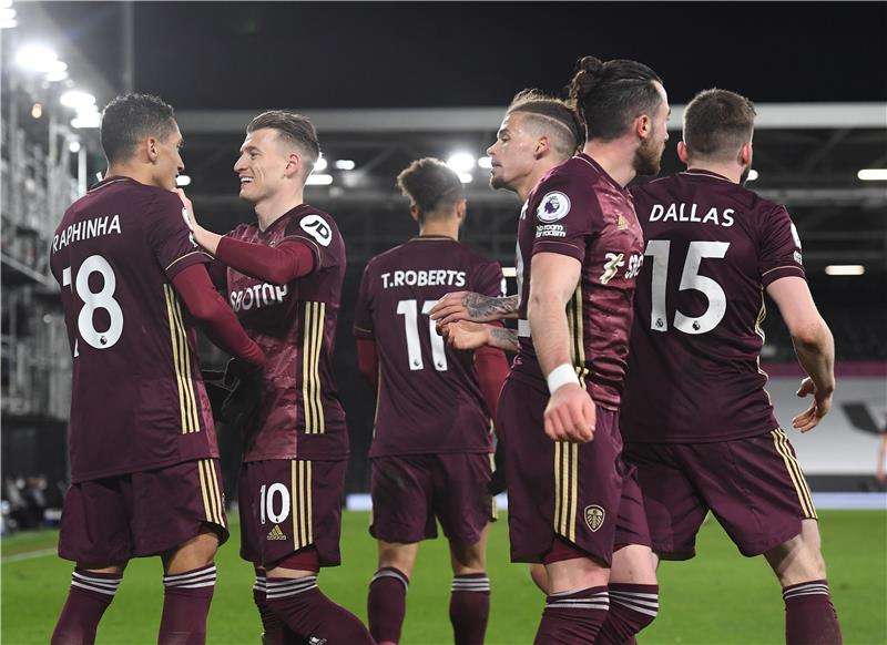 فرحة لاعبي ليدز