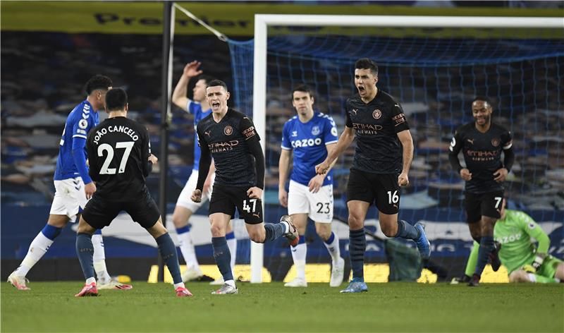 السيتي وإيفرتون