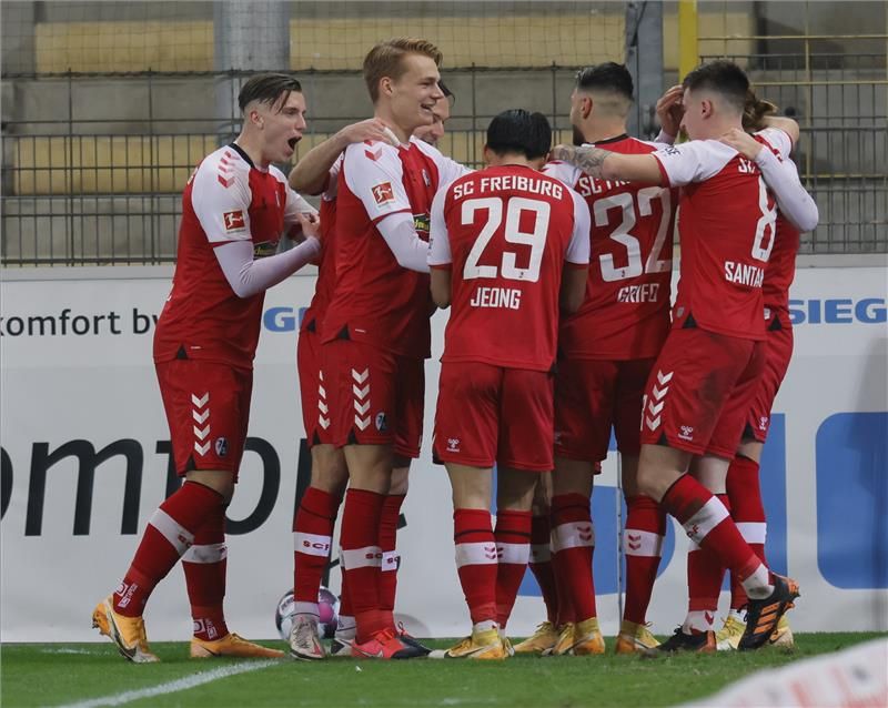 لاعبو فرايبورج 