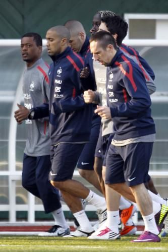 2011-03-212011-03-21t182520z_01_chp14_rtridsp_3_soccer-france-ribery_reuters