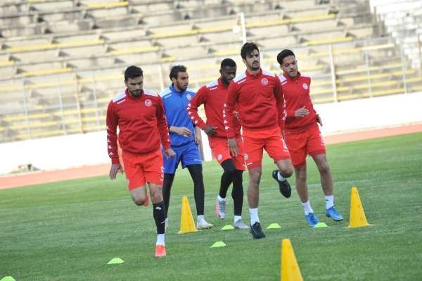 من تدريبات منتخب تونس 