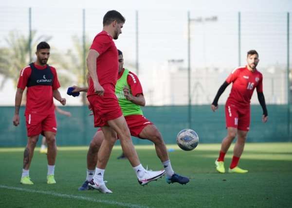 من معسكر لبنان في دبي