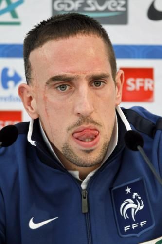 2011-03-212011-03-21t155749z_01_chp05_rtridsp_3_soccer_reuters