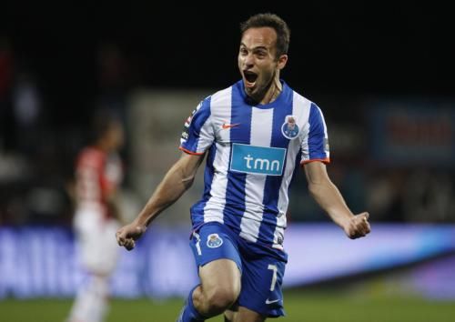 2011-02-262011-02-26t214842z_01_rfm04_rtridsp_3_soccer-europe-portugal_reuters