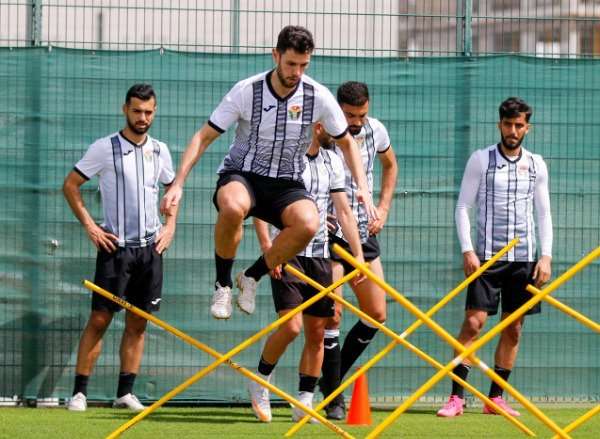 من تدريبات النشامى