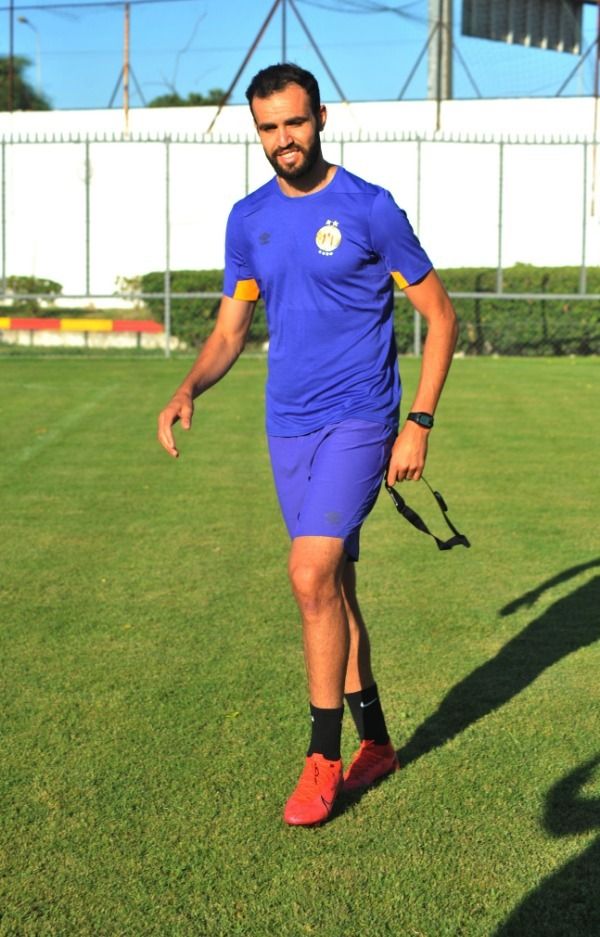 حمدي النقاز