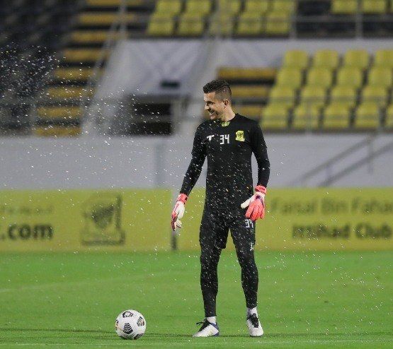 af9dbf9f-d732-4bd9-ac5d-f8878850f9ba