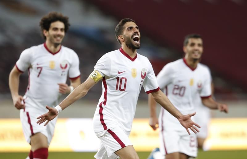 لاعبو منتخب قطر 