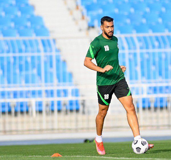 حسن آل سليس 