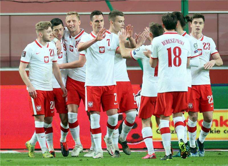 لاعبو منتخب بولندا 