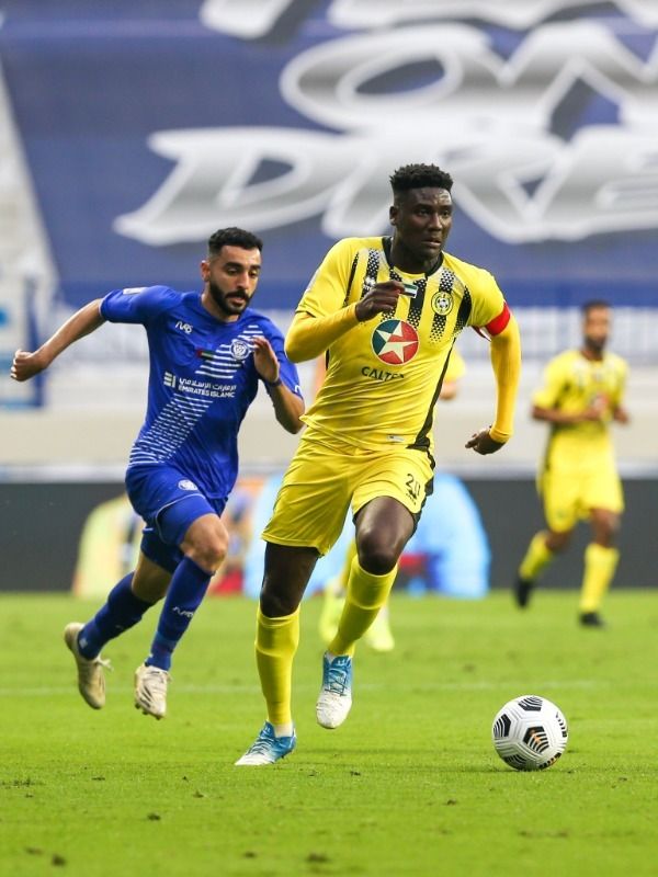 من الدوري الإماراتي