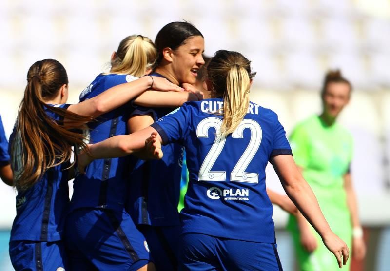 فرحة لاعبات تشيلسي