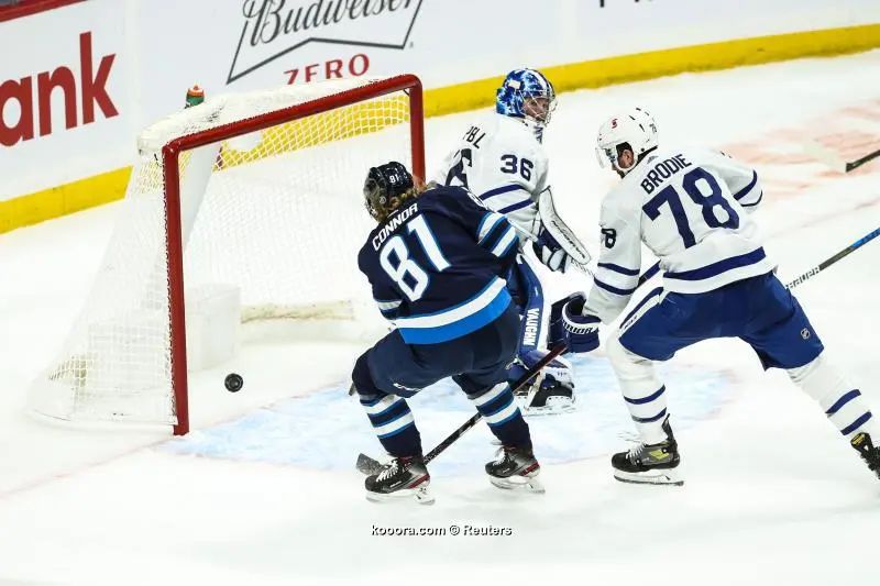 ?i=reuters%2f2021-04-01%2f2021-04-01t023455z_1777044208_mt1usatoday15827138_rtrmadp_3_nhl-toronto-maple-leafs-at-winnipeg-jets_reuters