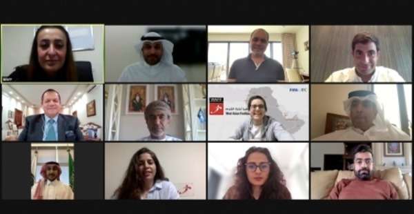 من الاجتماع