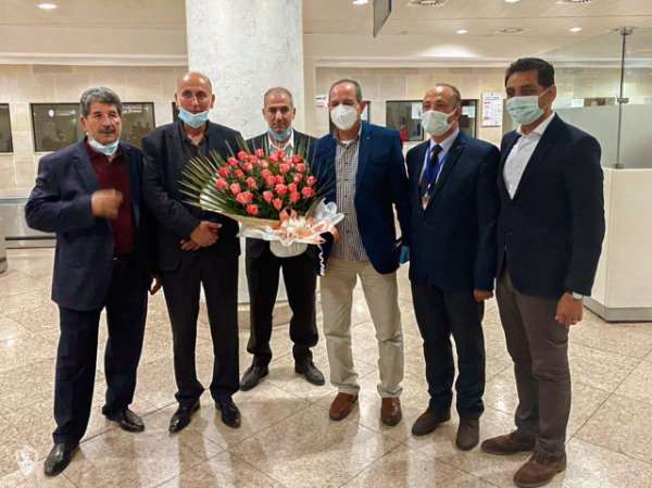 جانب من وصول بعثة الزمالك للجزائر