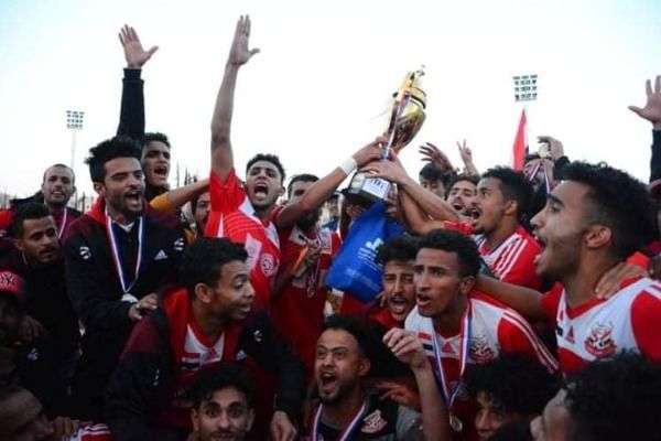 من التتويج