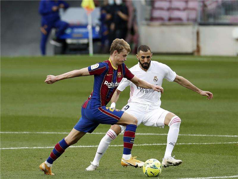 بنزيما ودي يونج