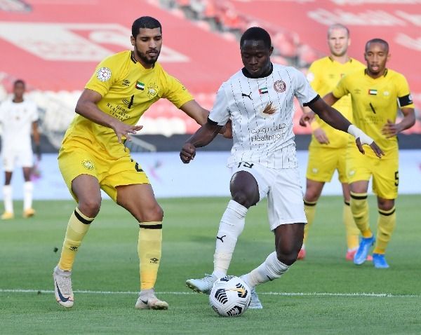 من مباراة الجزيرة والوصل