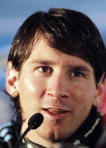 2010-06-13t172839z_01_ema06_rtridsp_3_soccer-world_reuters