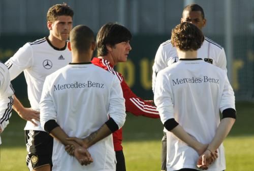 2011-03-242011-03-24t171013z_01_ad05_rtridsp_3_soccer-euro-germany_reuters