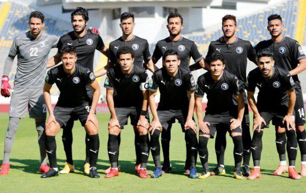 لاعبو بيراميدز 