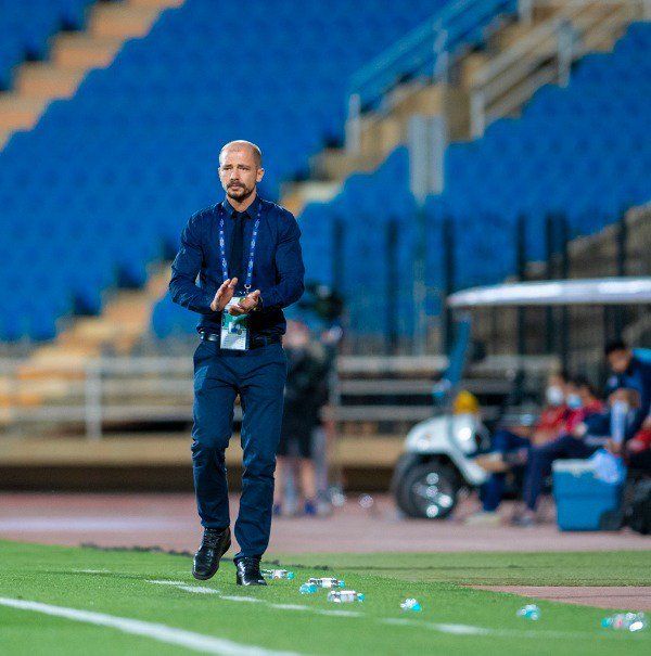 نيستور إل مايسترو