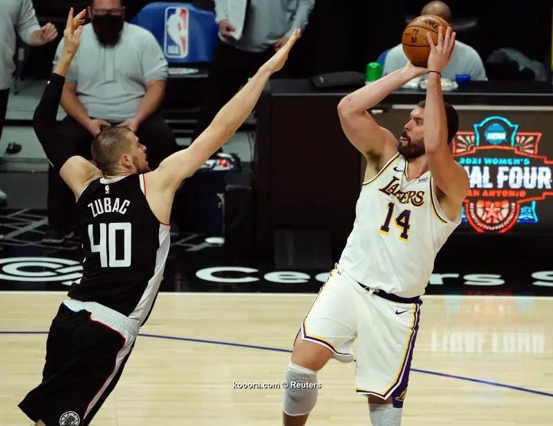 ?i=reuters%2f2021-04-04%2f2021-04-04t220053z_1298010538_mt1usatoday15846832_rtrmadp_3_nba-los-angeles-lakers-at-los-angeles-clippers_reuters