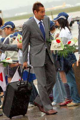 تاكاهارا هل سيشد رحاله عائدا إلى بلاده قبل بدء المونديال الحلم