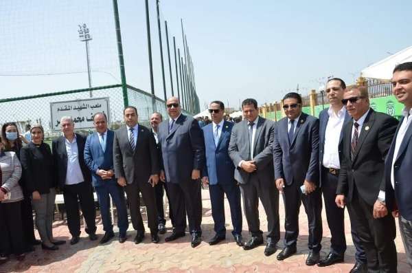 من استقبال النواب