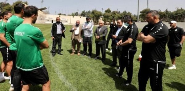 من لقاء الإدارة بلاعبي الوحدات