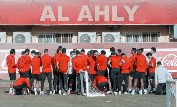 لاعبو الأهلي