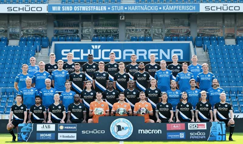 لاعبو بيلفيلد