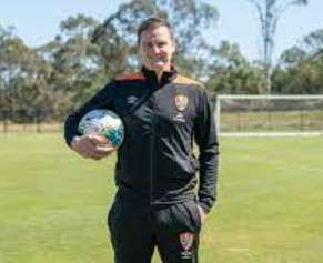 وارين مون مدرب برزبين رور