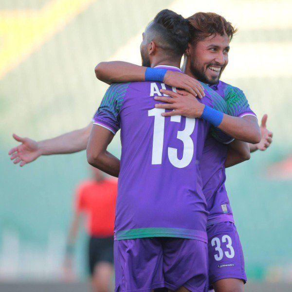 لاعبو الشرطة 