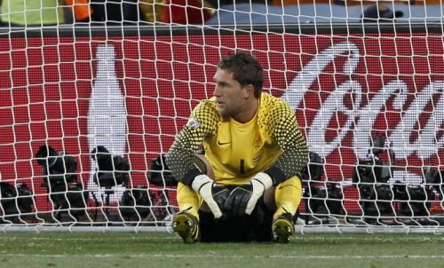 2010-07-11t214133z_01_wcp593_rtridsp_3_soccer-world_reuters