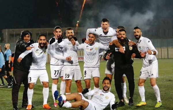 لاعبو شباب الخليل