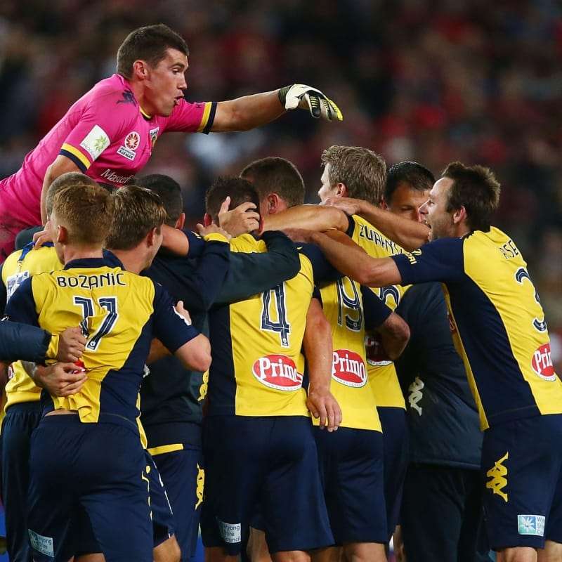 لاعبو سنترال كوست مارينرز