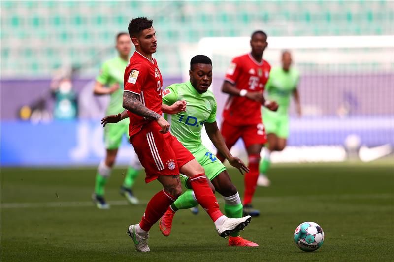 هيرنانديز أمام فولفسبورج