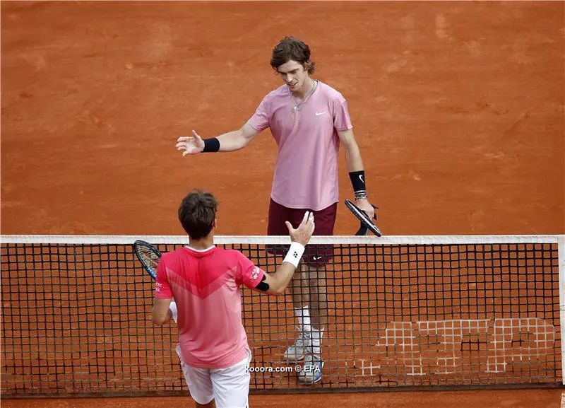 ?i=epa%2ftennis%2f2021-04%2f2021-04-17-09141628_epa