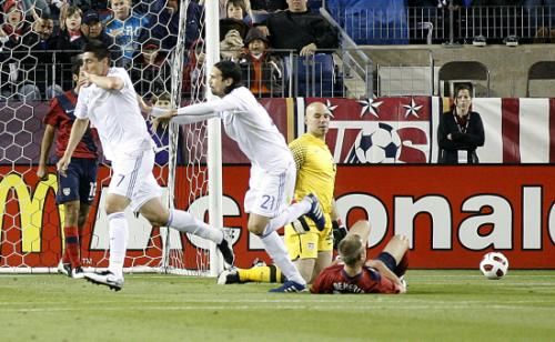 2011-03-302011-03-30t024629z_01_tlc05_rtridsp_3_soccer_reuters