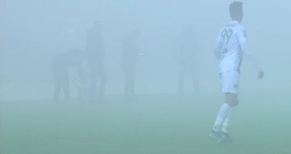 الضباب أعاق الرؤية في الملعب