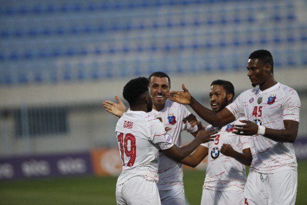 لاعبو الكويت 