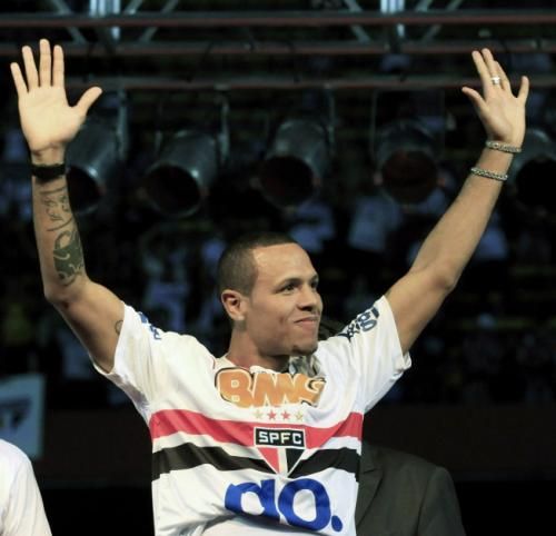 2011-03-302011-03-30t001654z_01_nac06_rtridsp_3_soccer_reuters