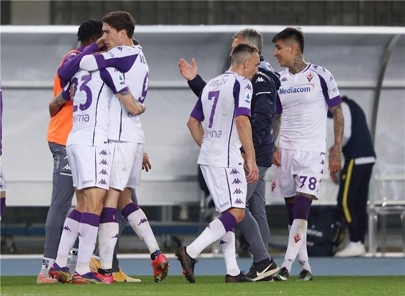 لاعبو فيورنتينا 