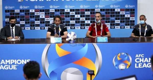 أبو زمع والدميري يتحدثان في المؤتمر