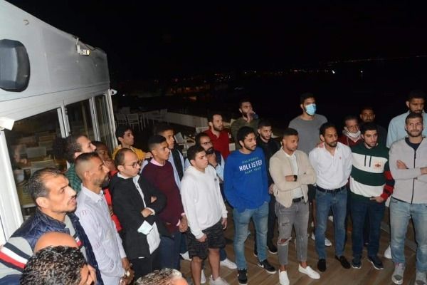 من الاجتماع