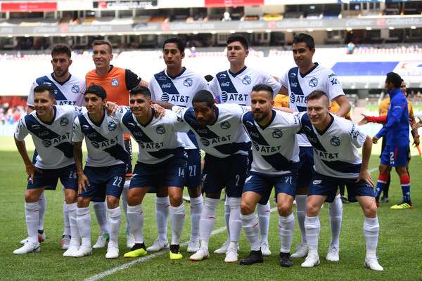 لاعبو فريق بوبيلا