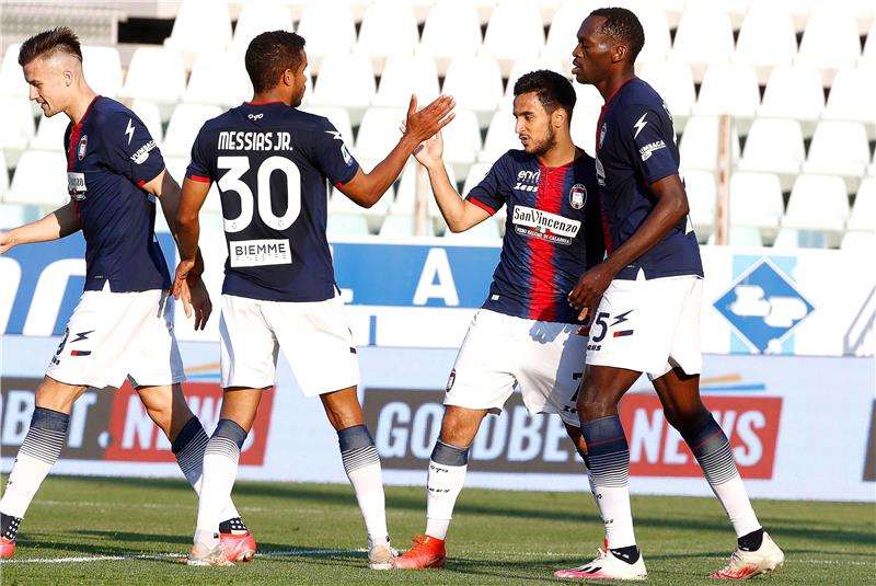 لاعبو كروتوني